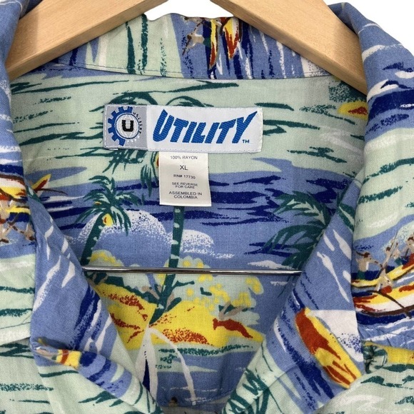 Utility Hawaiian Shirt Colorful Ocean Beach Boat Blue Green XL - Picture 6 of 6